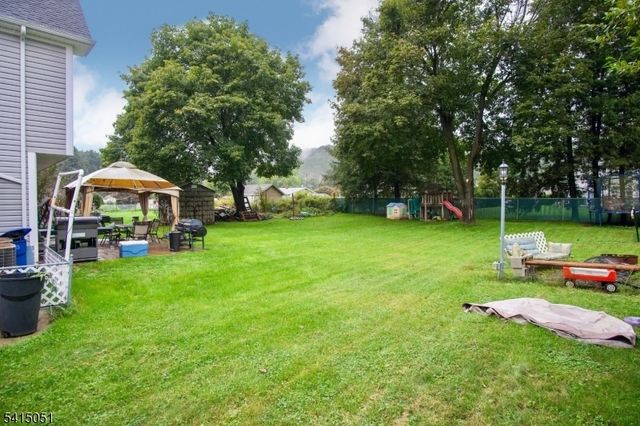 4 Budd St, Roxbury Twp., NJ 07852