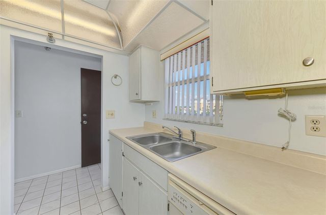 232 SAINT AUGUSTINE AVENUE 505, Venice, FL 34285