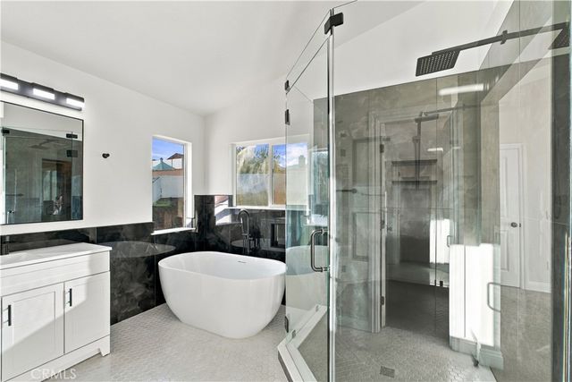 30001 Carob, Lake Elsinore, CA 92530