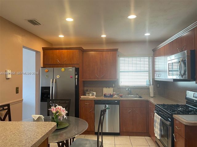 11833 SW 34th Street, Miami, FL 33175