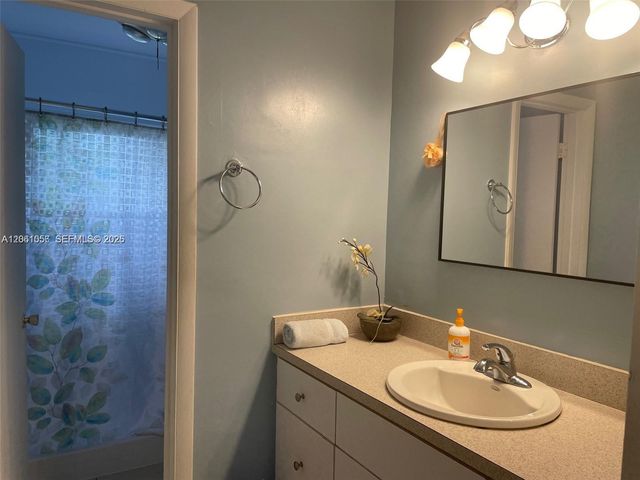 11833 SW 34th Street, Miami, FL 33175