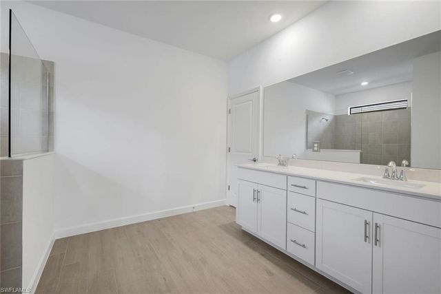 19232 Gentry PL, Estero, FL 33928