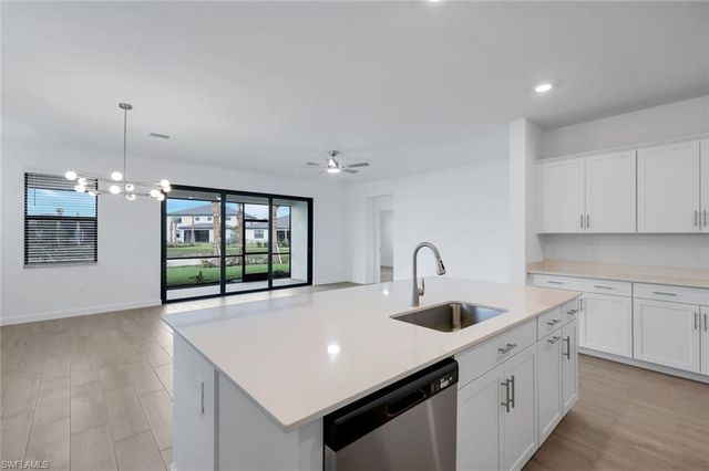 19232 Gentry PL, Estero, FL 33928