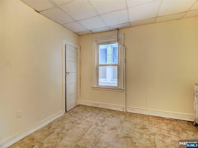 45 18th Street, East Orange, NJ 07017