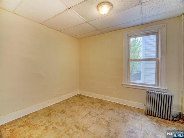 45 18th Street, East Orange, NJ 07017