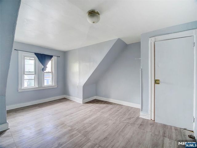 45 18th Street, East Orange, NJ 07017