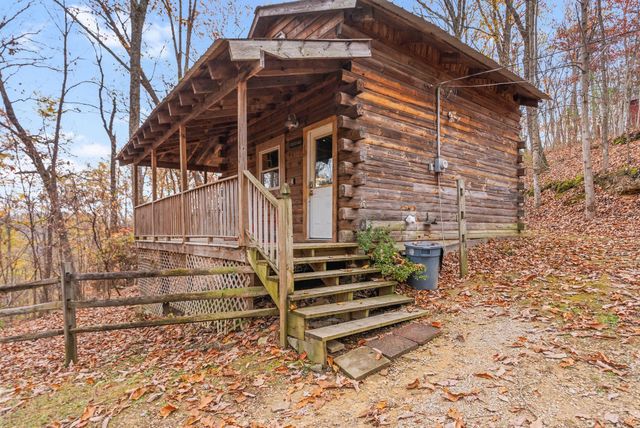 1704 Chop Chestnut Road, Stanton, KY 40380