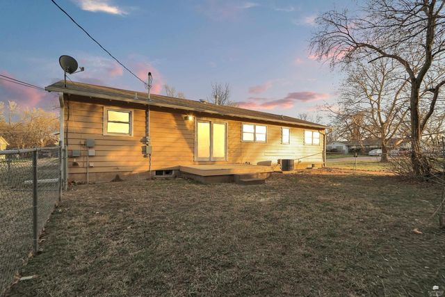 910 Redwood Street, Junction City, KS 66441