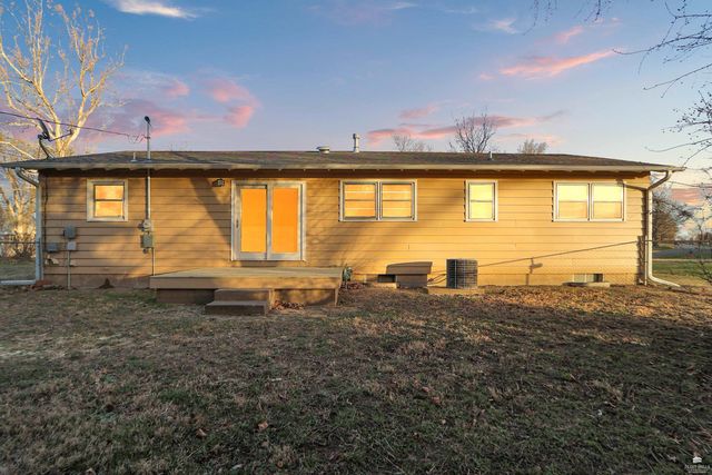 910 Redwood Street, Junction City, KS 66441