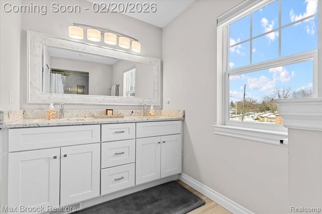 4511 Sedum Glen, Waterford, MI 48328