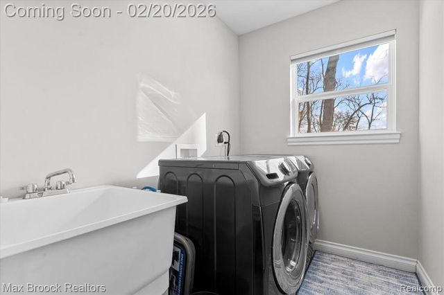 4511 Sedum Glen, Waterford, MI 48328