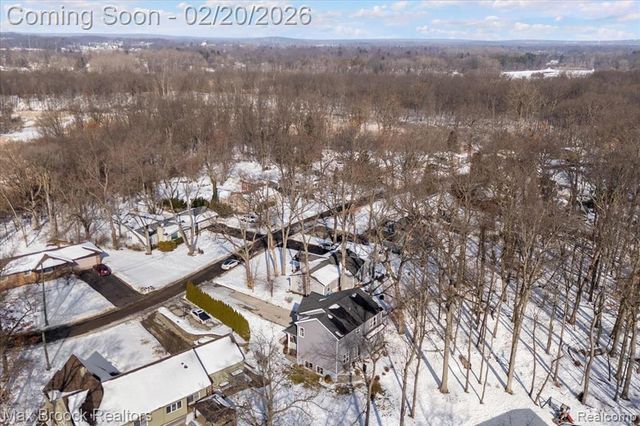 4511 Sedum Glen, Waterford, MI 48328