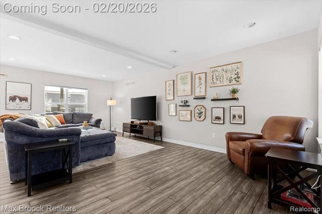 4511 Sedum Glen, Waterford, MI 48328