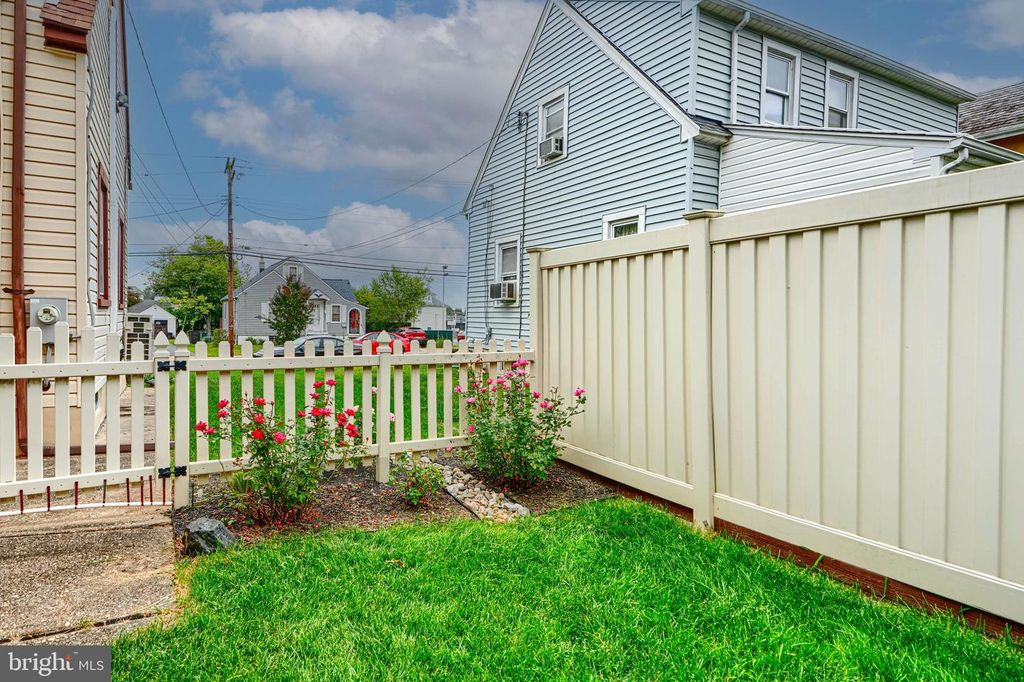 2915 GARNET RD, Baltimore, MD 21234