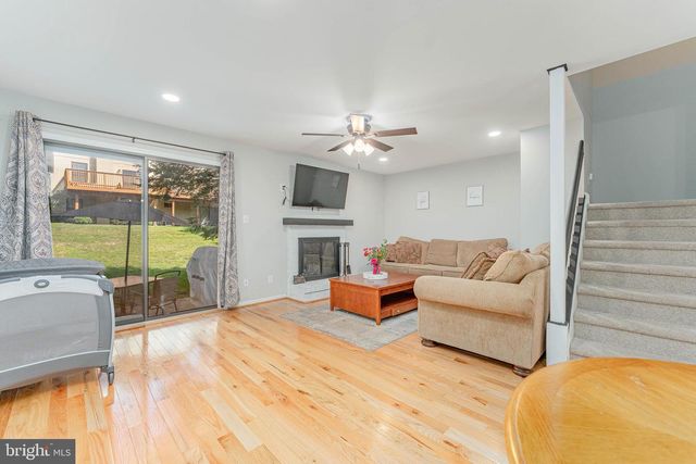 525 BASSETT LN, West Norriton, PA 19403