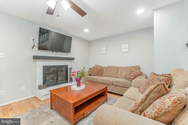 525 BASSETT LN, West Norriton, PA 19403