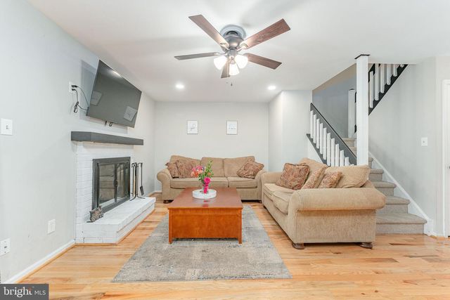 525 BASSETT LN, West Norriton, PA 19403