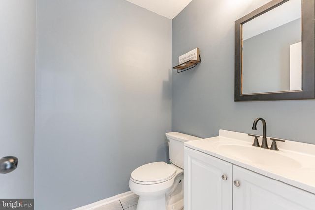 525 BASSETT LN, West Norriton, PA 19403