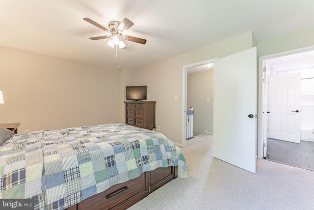 525 BASSETT LN, West Norriton, PA 19403