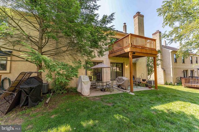 525 BASSETT LN, West Norriton, PA 19403