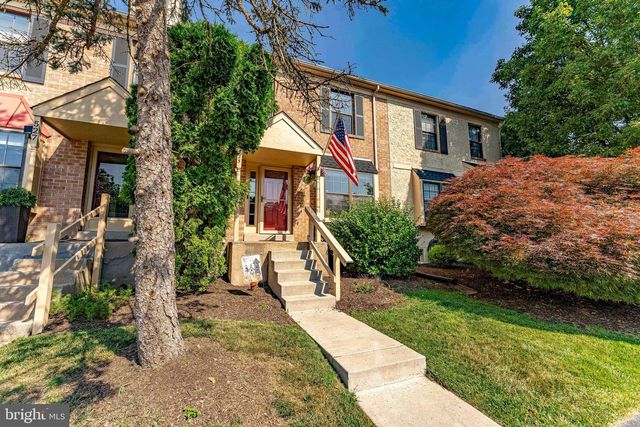 525 BASSETT LN, West Norriton, PA 19403
