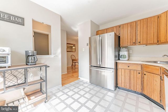525 BASSETT LN, West Norriton, PA 19403
