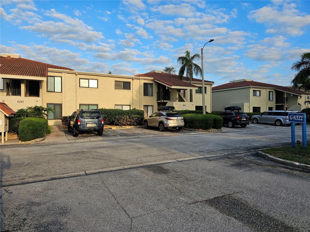 6343 PALMA DEL MAR BOULEVARD S 126, St Petersburg, FL 33715