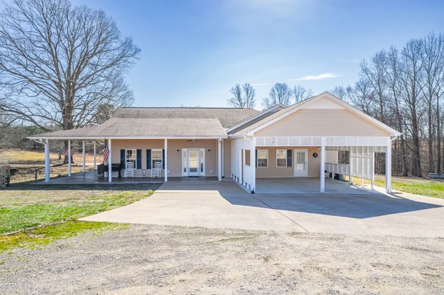 1825 Powell School Rd, Goodspring, TN 38460