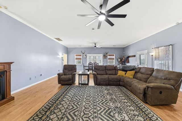 1825 Powell School Rd, Goodspring, TN 38460