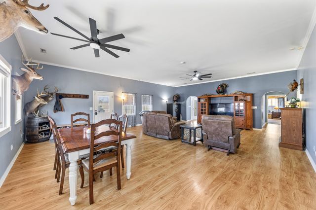 1825 Powell School Rd, Goodspring, TN 38460