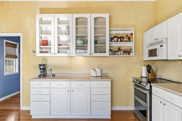 1825 Powell School Rd, Goodspring, TN 38460