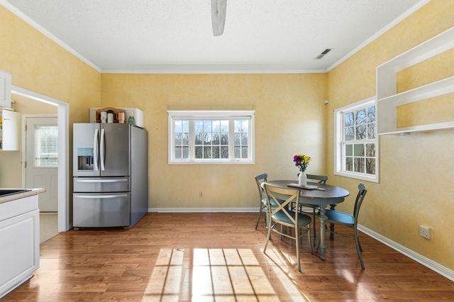 1825 Powell School Rd, Goodspring, TN 38460