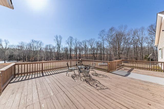 1825 Powell School Rd, Goodspring, TN 38460