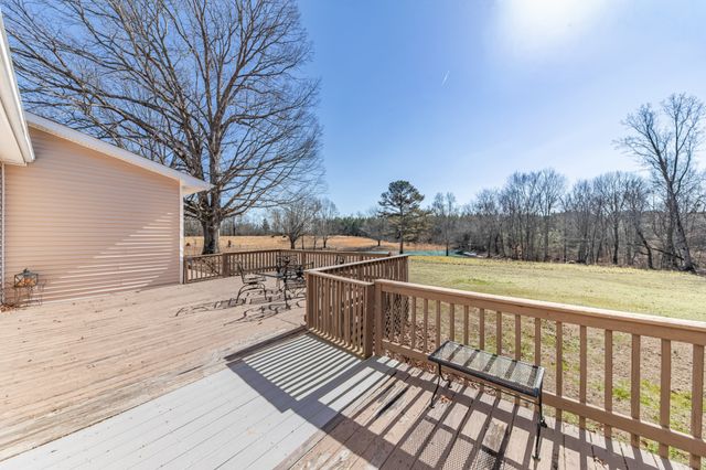 1825 Powell School Rd, Goodspring, TN 38460
