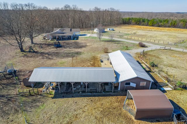 1825 Powell School Rd, Goodspring, TN 38460