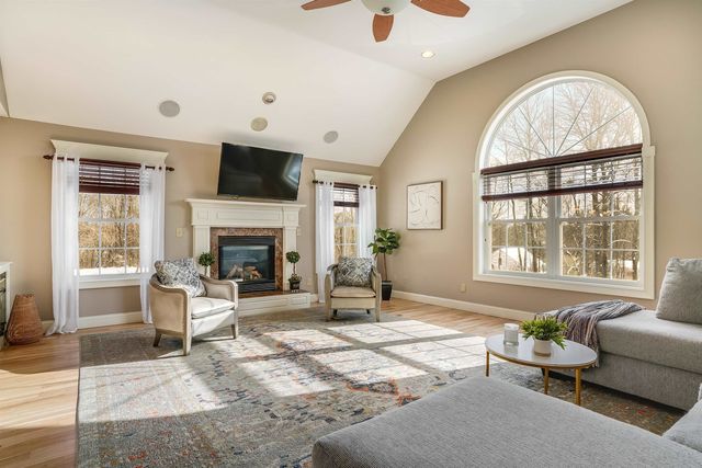 60 Snow Road, Goffstown, NH 03045