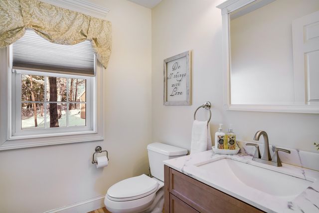 60 Snow Road, Goffstown, NH 03045