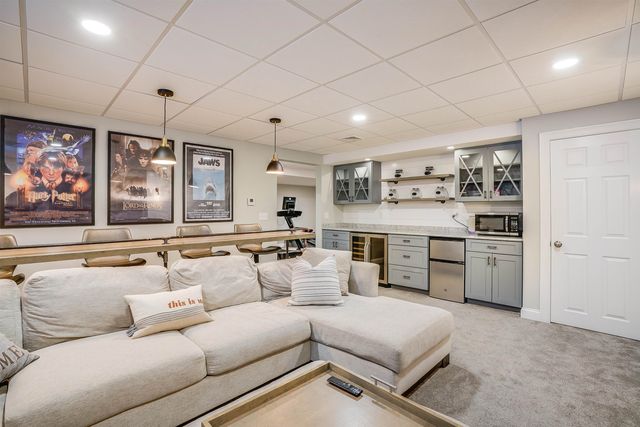 60 Snow Road, Goffstown, NH 03045