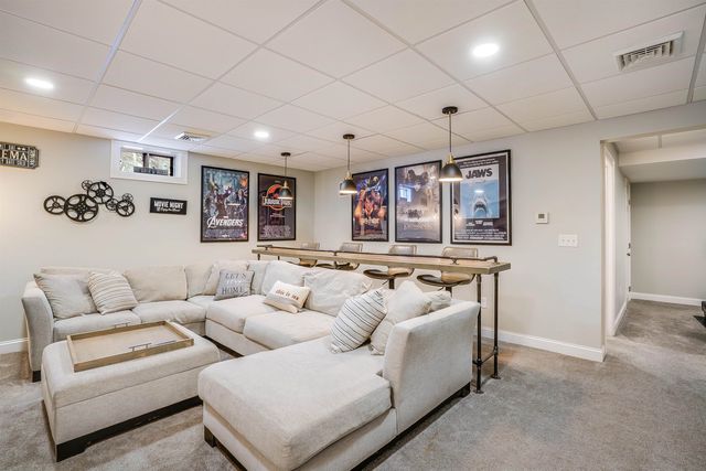 60 Snow Road, Goffstown, NH 03045