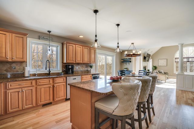 60 Snow Road, Goffstown, NH 03045