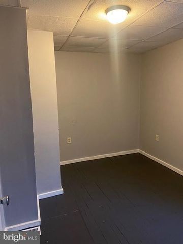 1713 APRICOT ST, Harrisburg, PA 17103