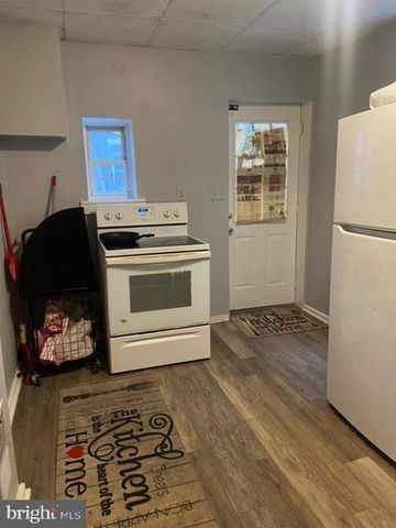 1713 APRICOT ST, Harrisburg, PA 17103