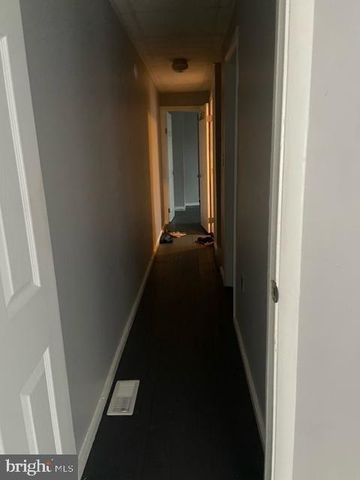 1713 APRICOT ST, Harrisburg, PA 17103