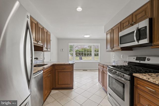 11817 BECKET ST, Potomac, MD 20854