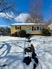 44 Chester Street, Milford, CT 06460
