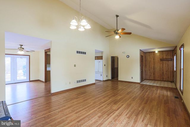 31 BLAKE RD, Elkton, MD 21921