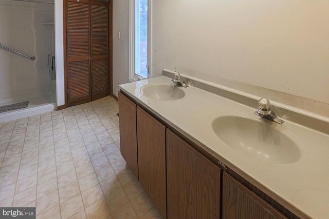 31 BLAKE RD, Elkton, MD 21921