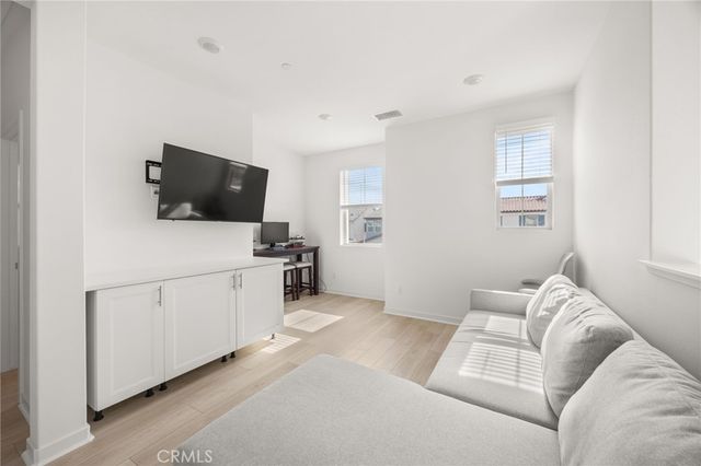 721 Crested Lark, Rancho Mission Viejo, CA 92694