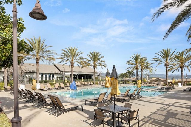 721 Crested Lark, Rancho Mission Viejo, CA 92694