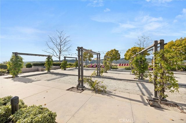 721 Crested Lark, Rancho Mission Viejo, CA 92694